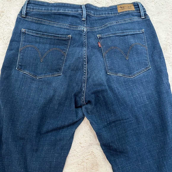 Levi’s mid rise skinny jeans - Picture 5 of 5